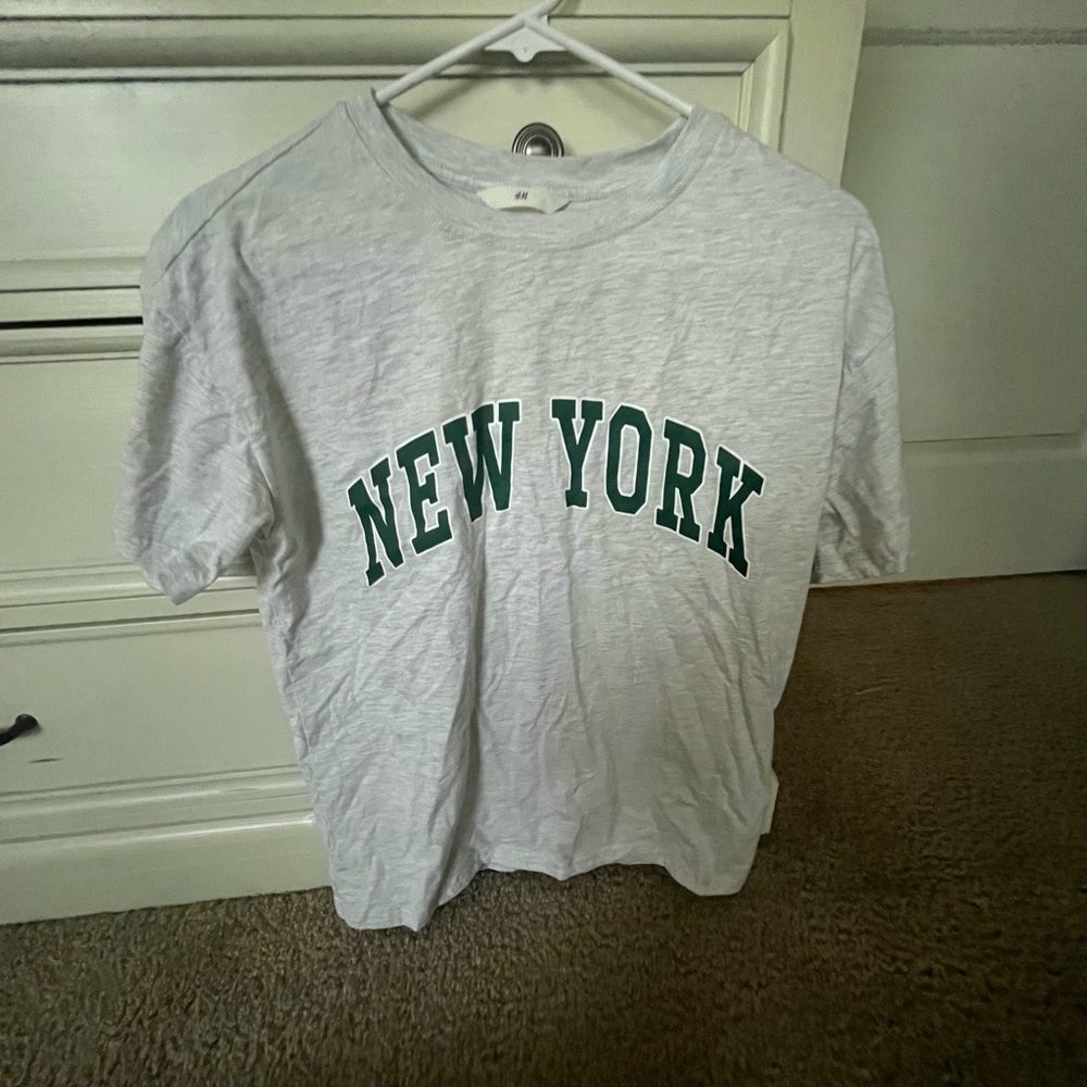 CUTE GRAPHIC TEE